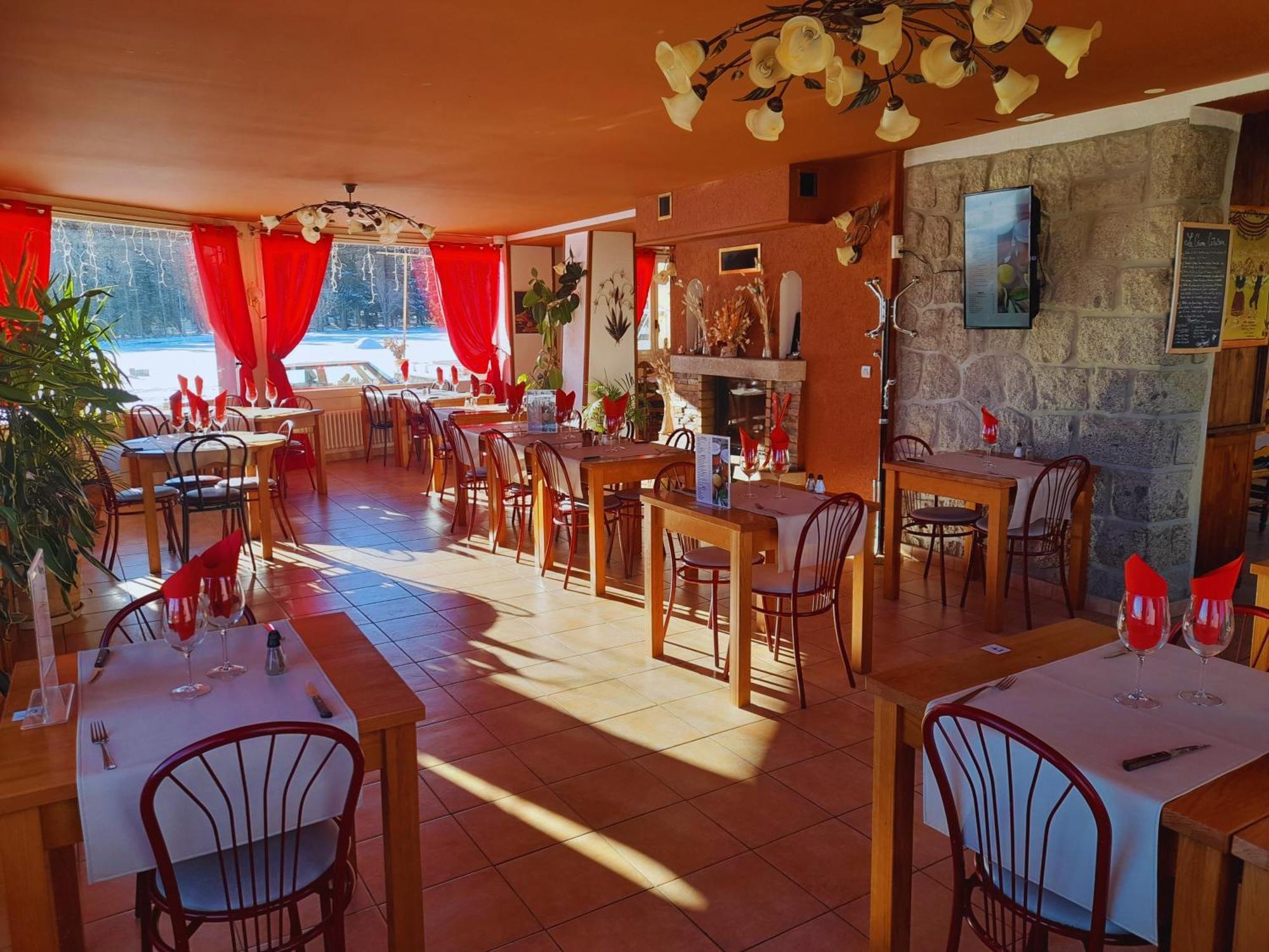 Le Catalan - Hotel Et Appartements Мон-Луи Экстерьер фото