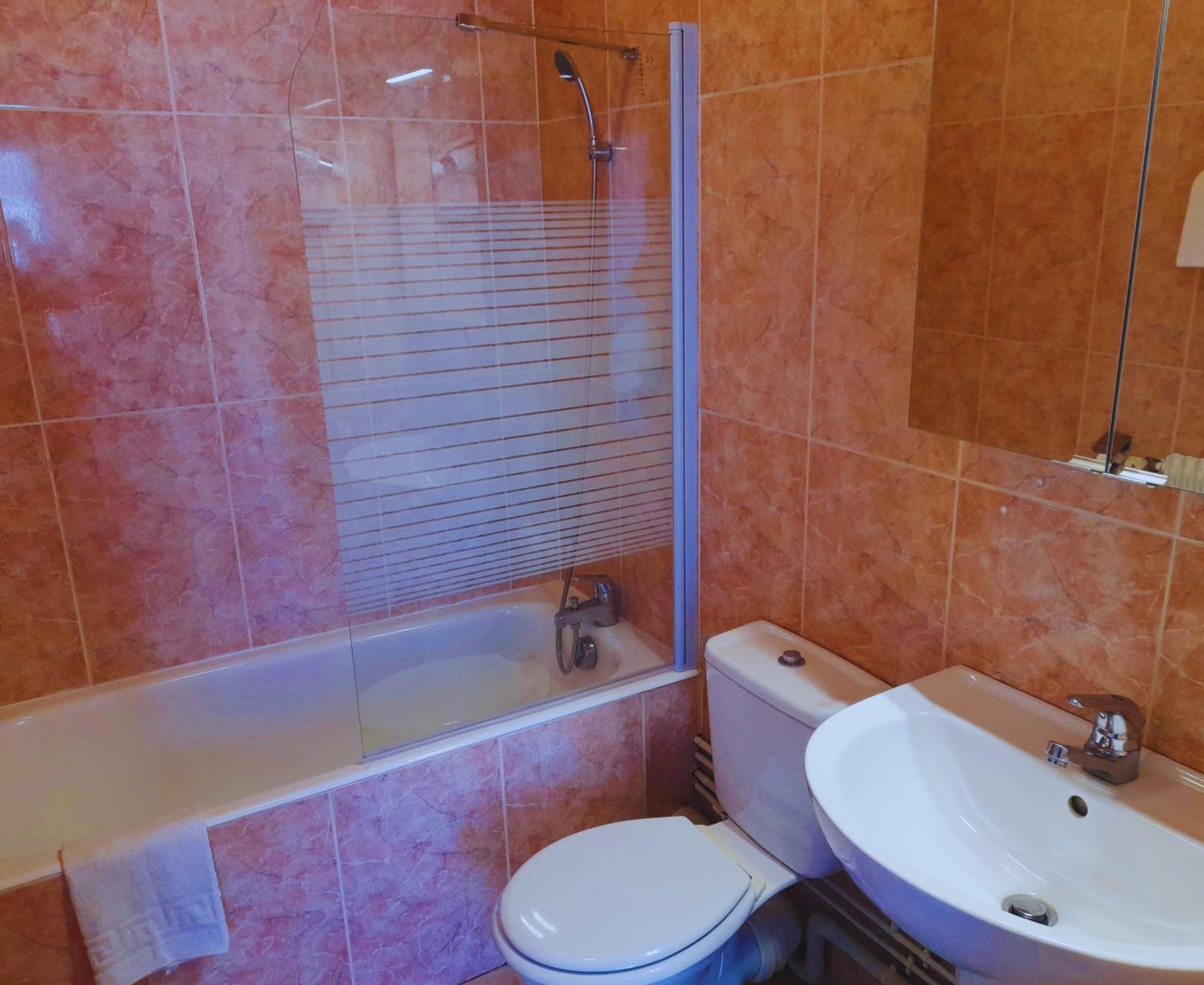 Le Catalan - Hotel Et Appartements Мон-Луи Экстерьер фото