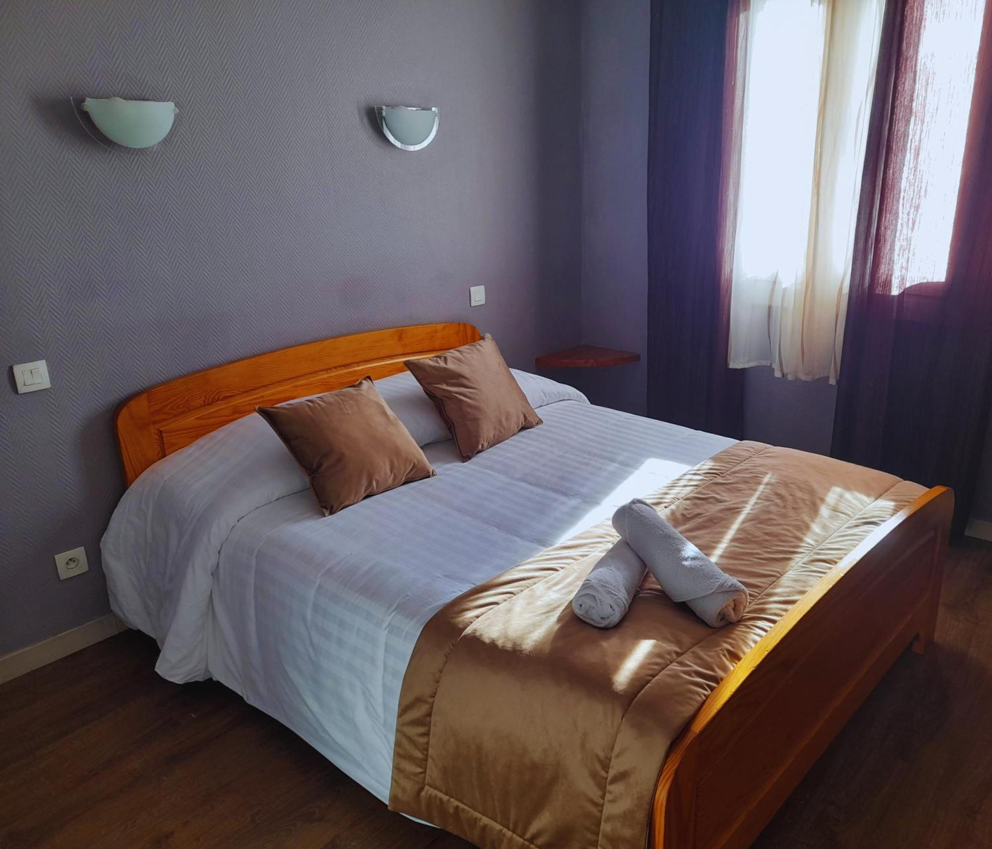 Le Catalan - Hotel Et Appartements Мон-Луи Экстерьер фото